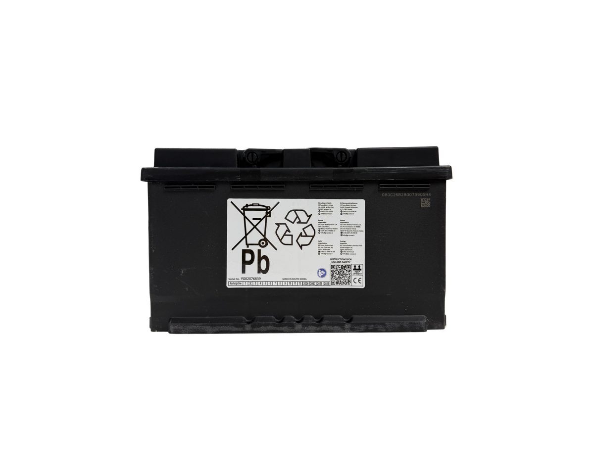 AGM-Batteri från Yuasa med artikelnummer 422YBX9115. Passar till bilar med start-stop-funktion.